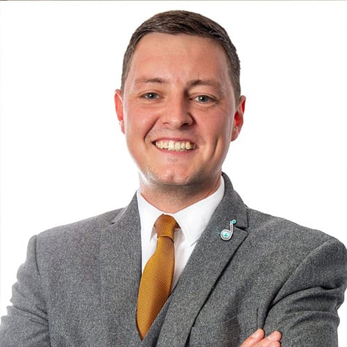 liam ward review